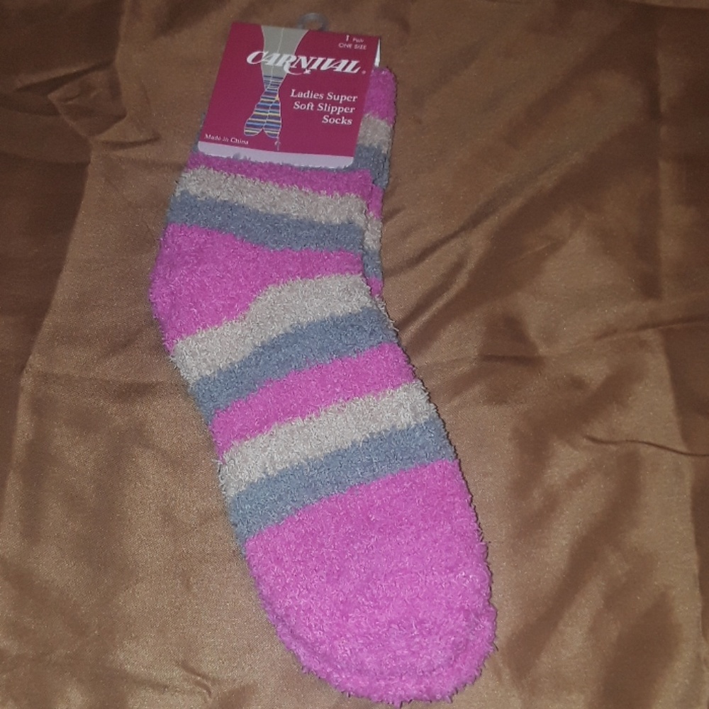 * Carnival Ladies Super Soft Slipper socks PINK